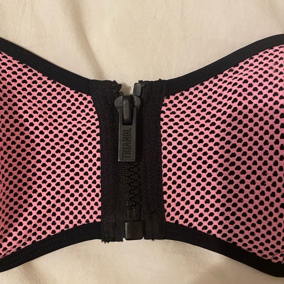 Triangl Bikini - Picture 3 of 6